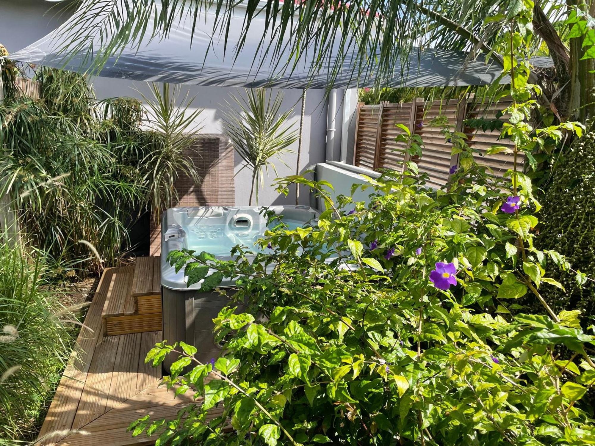 Hotel & Villa Le Cocotel Saint-Francois  Rum bild